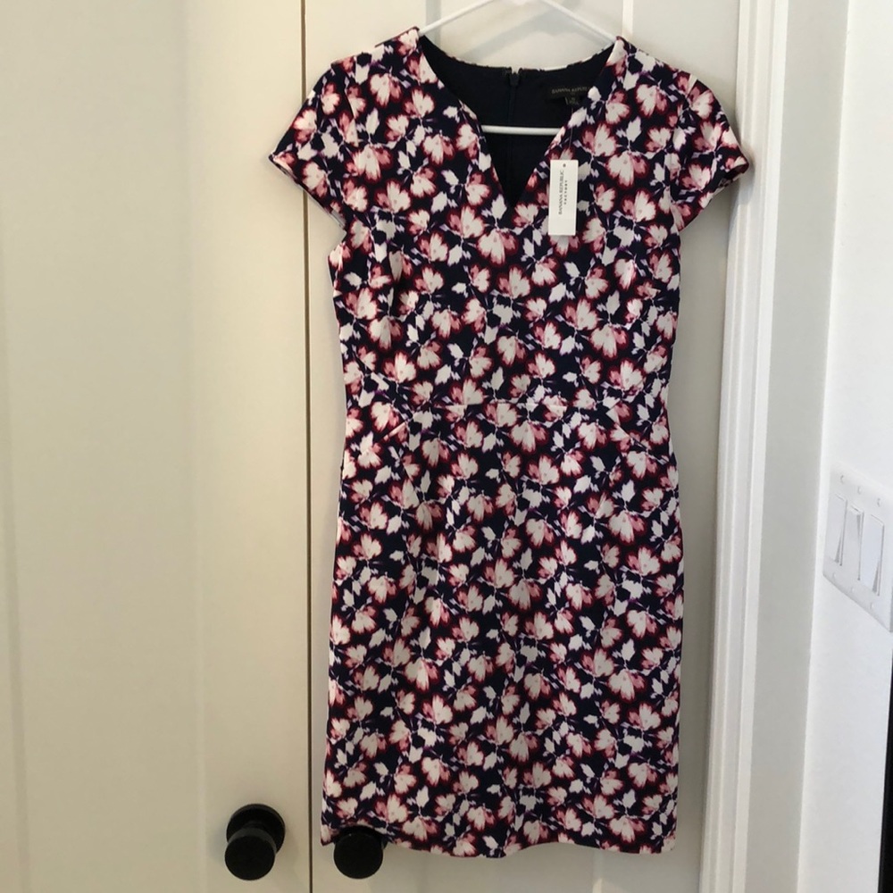 BRAND NEW Banana Republic cap sleeve dress